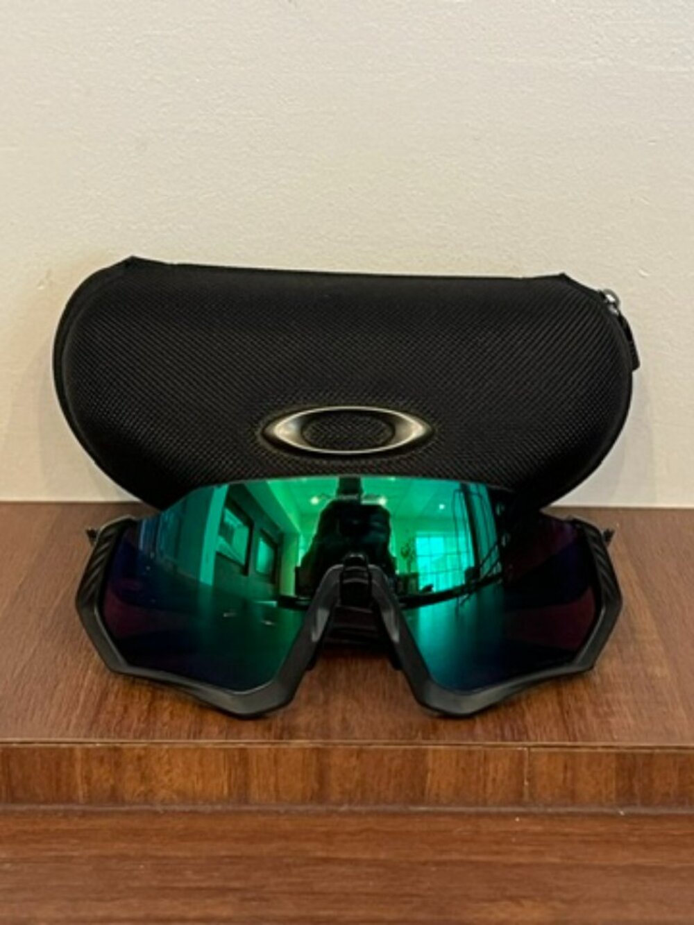 Oakley Flight Jacket Black Sunglasses OO9401-1537 136